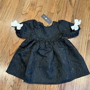 Petite Hailey bubble sleeve dress.  Size 2 brand new with tags